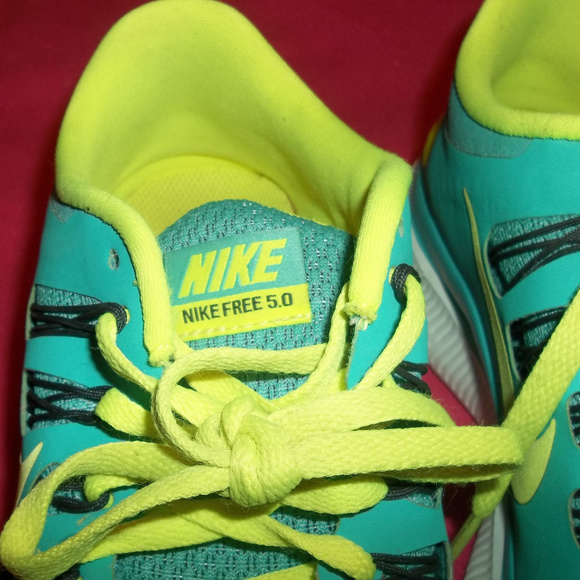 * SOLD * Women's Nike Free 5.0 Runners Size 7 - Picture 5 of 8